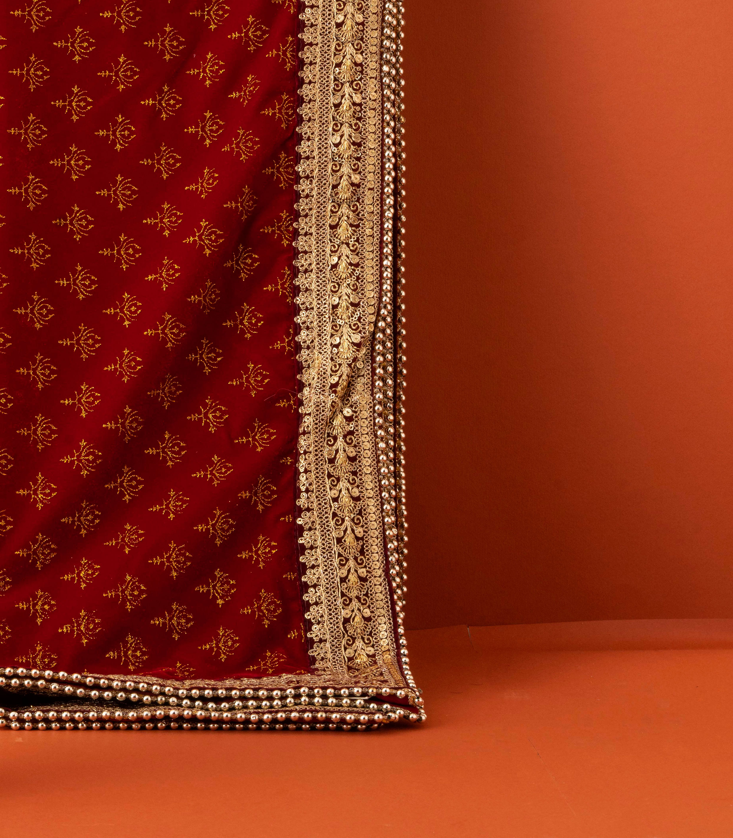 Manyavar Men Dark Maroon Bel Buti Patterned Dupatta