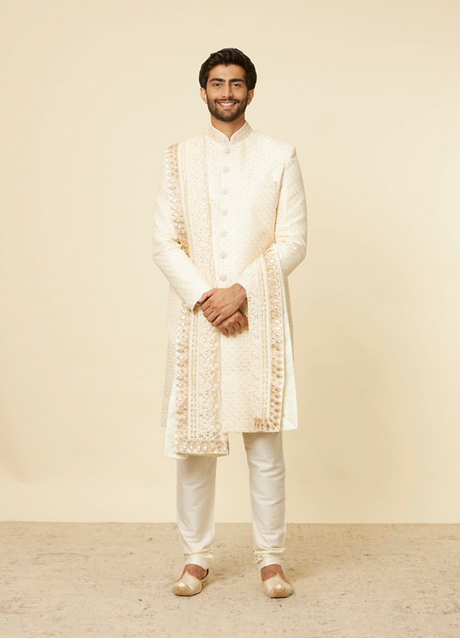 alt message - Manyavar Men Warm White Self Patterned Sequined Stole image number 2