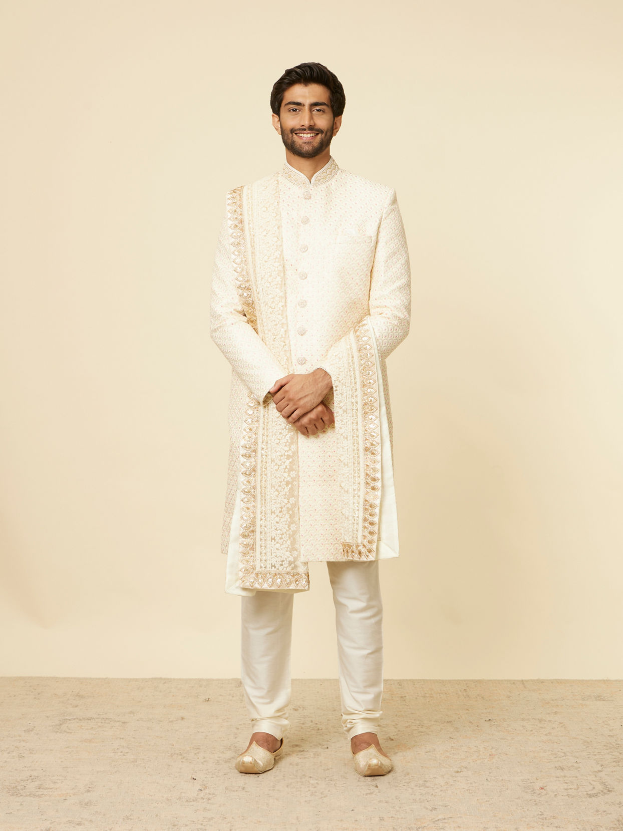 alt message - Manyavar Men Warm White Self Patterned Sequined Stole image number 2