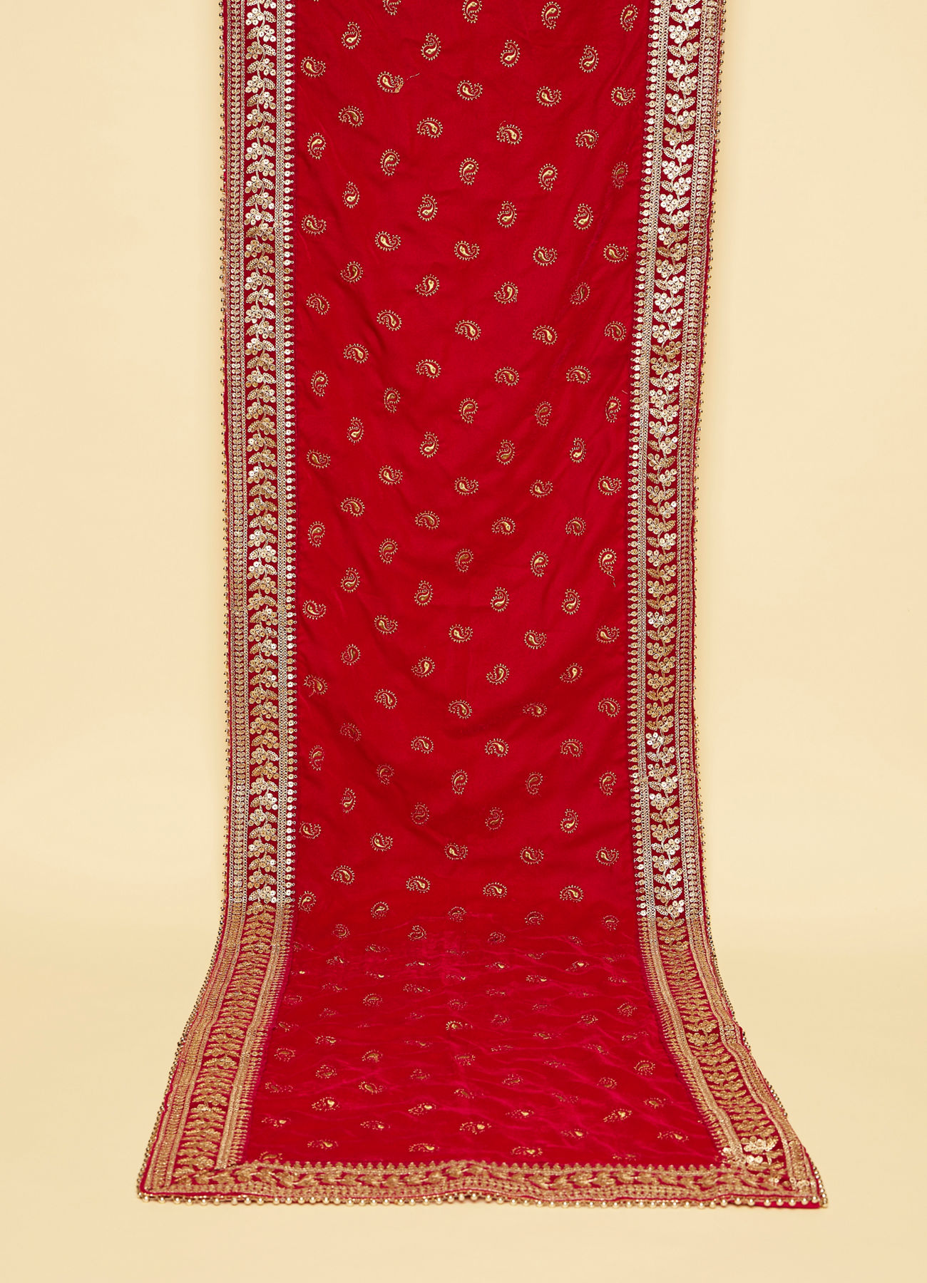 Manyavar Men Ruby Pink Paisley Patterned Stole