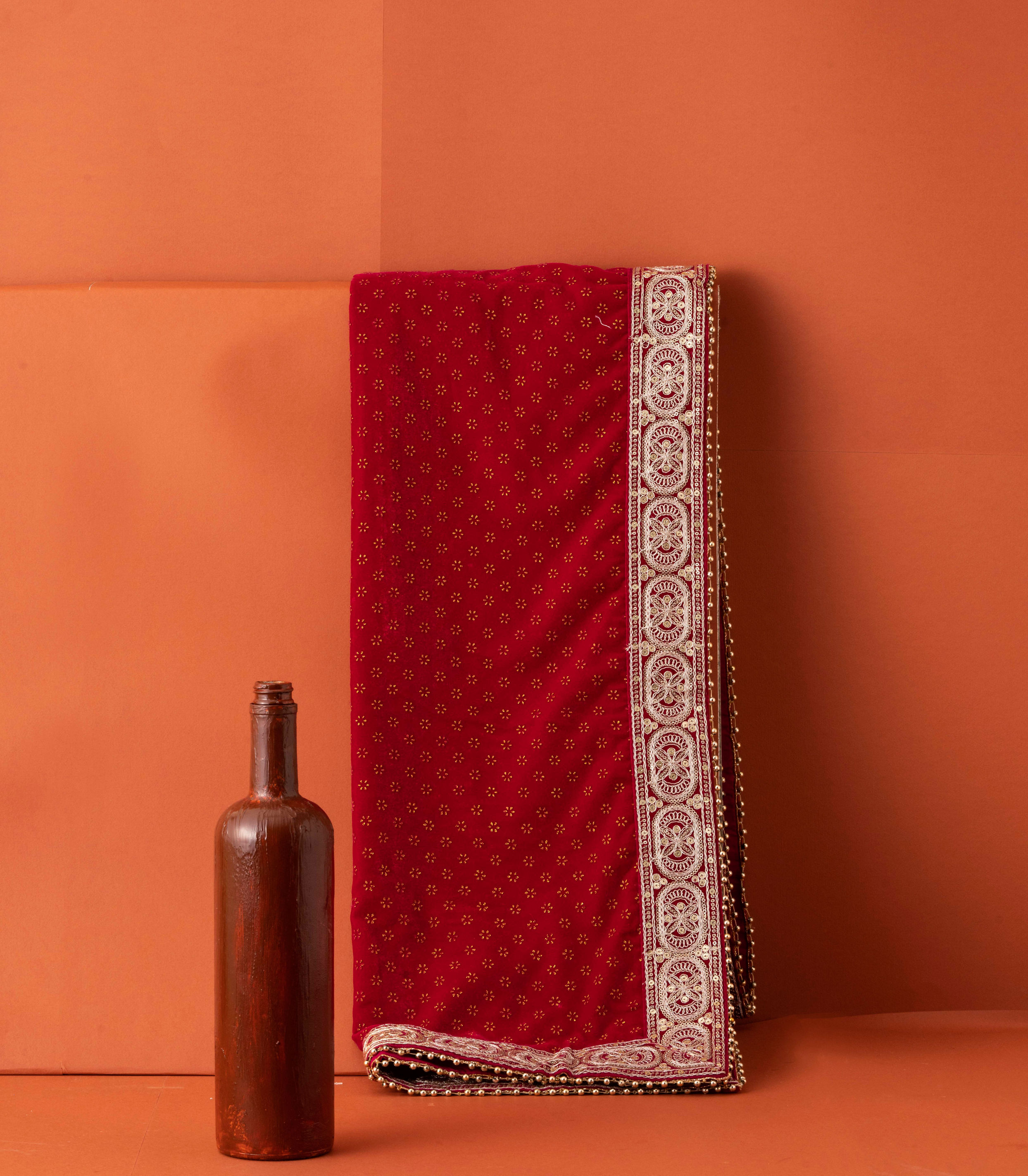 Manyavar Men Cherry Red Floral Motif Dupatta