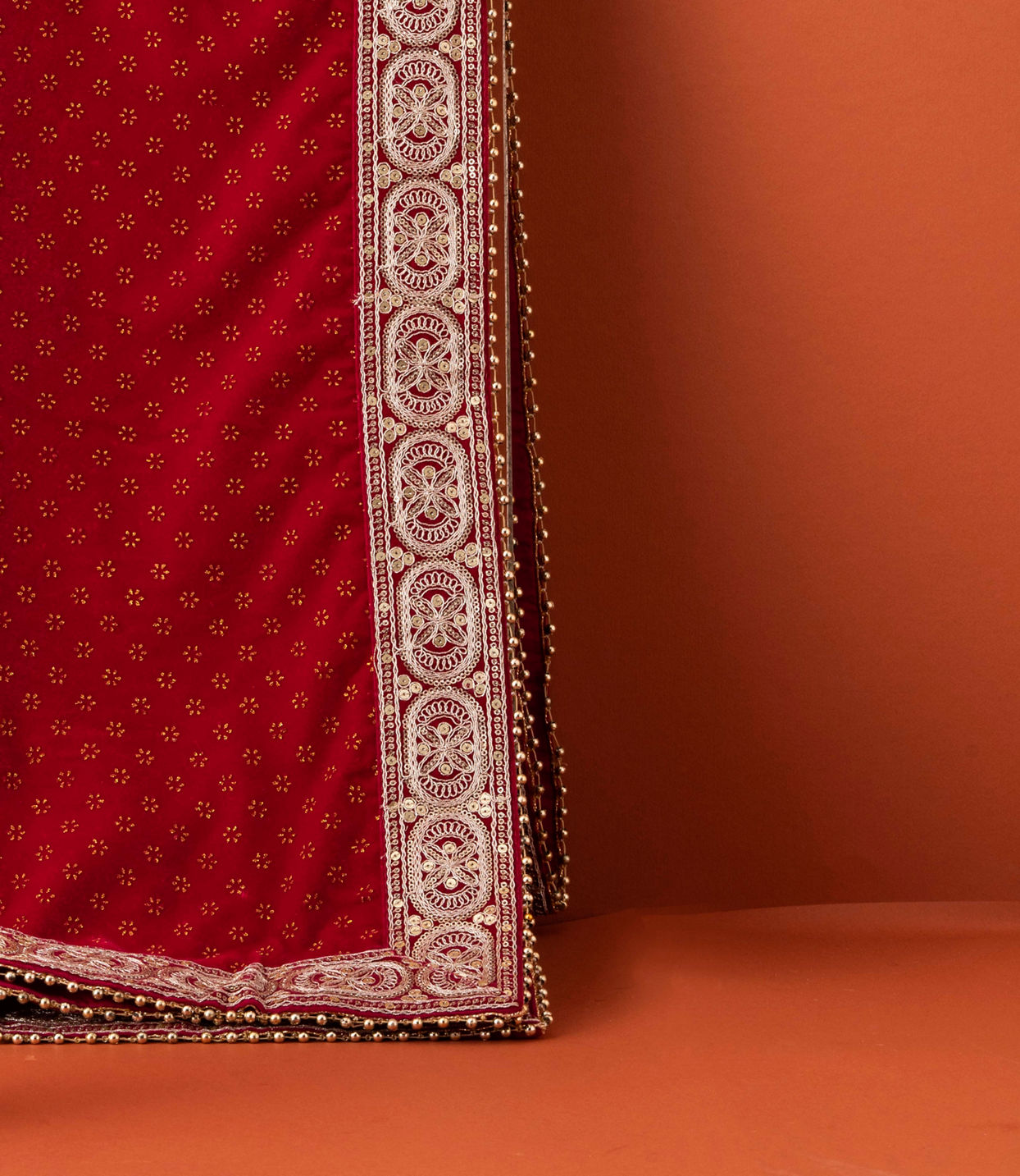 Manyavar Men Cherry Red Floral Motif Dupatta