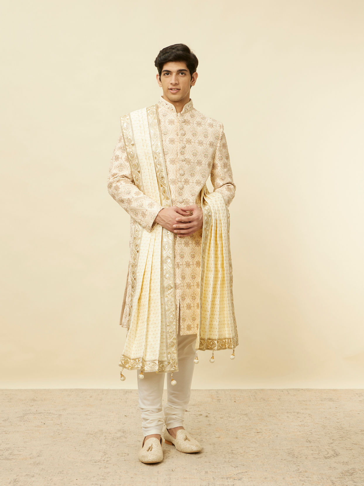 alt message - Manyavar Men Snow White Gota Patti Bordered Stole image number 2