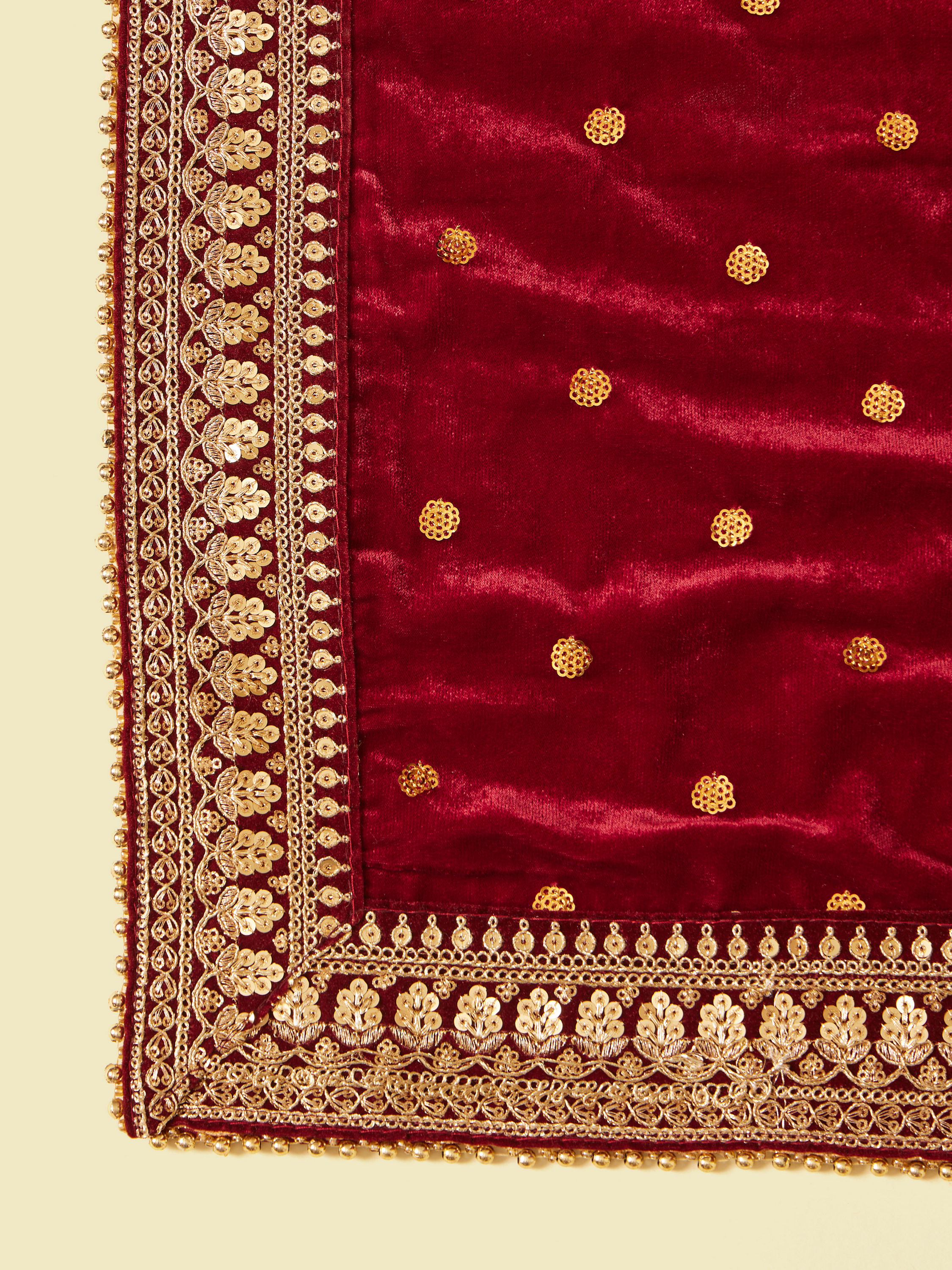 Manyavar Men Maroon Filigree Embellished Dupatta