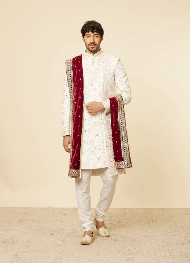 Manyavar Men Maroon Filigree Embellished Dupatta