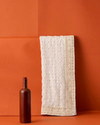 Manyavar Men Pristine White Paan Leaf Motif Stole