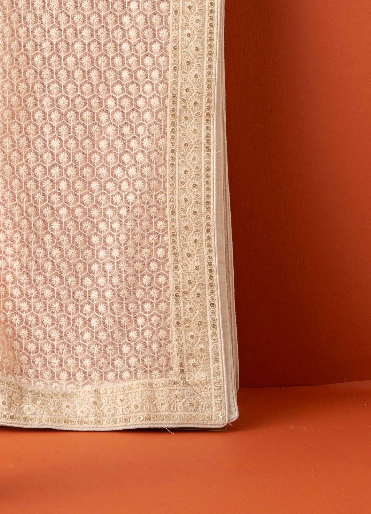 Manyavar Men Pink Self Embroidered Stole