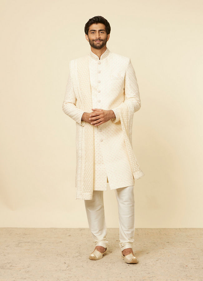 alt message - Manyavar Men Cream Self Patterned Sequined Dupatta image number 2