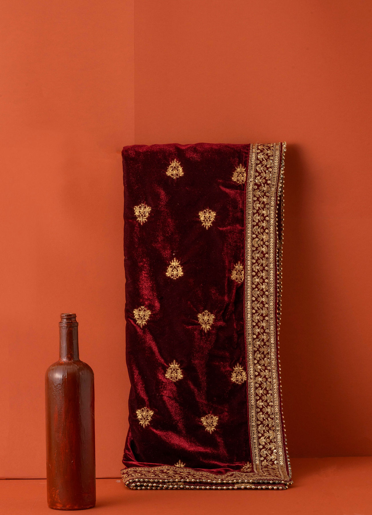 Manyavar Men Maroon Mellifluous Velvet Dupatta