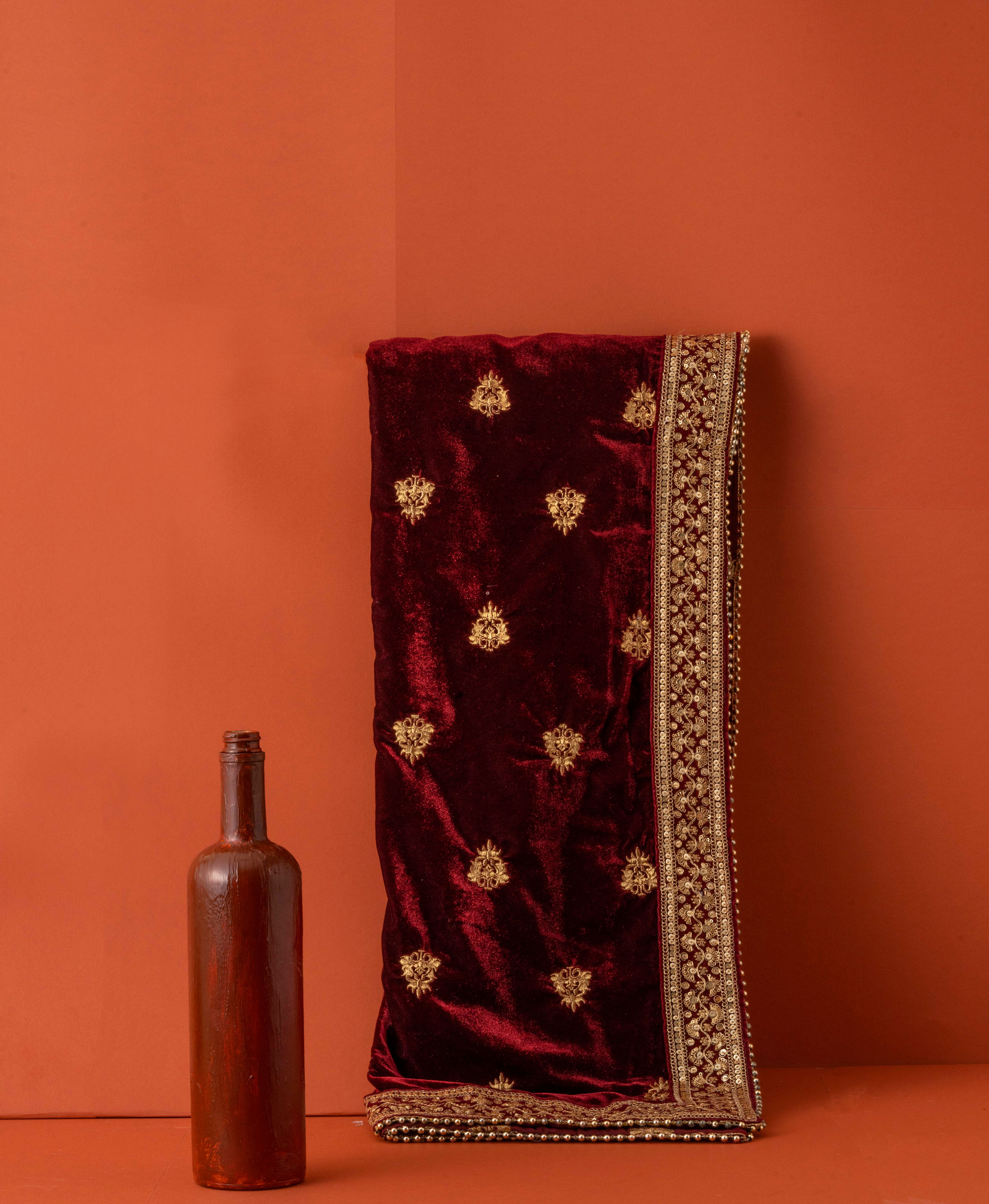 Manyavar Men Maroon Mellifluous Velvet Dupatta