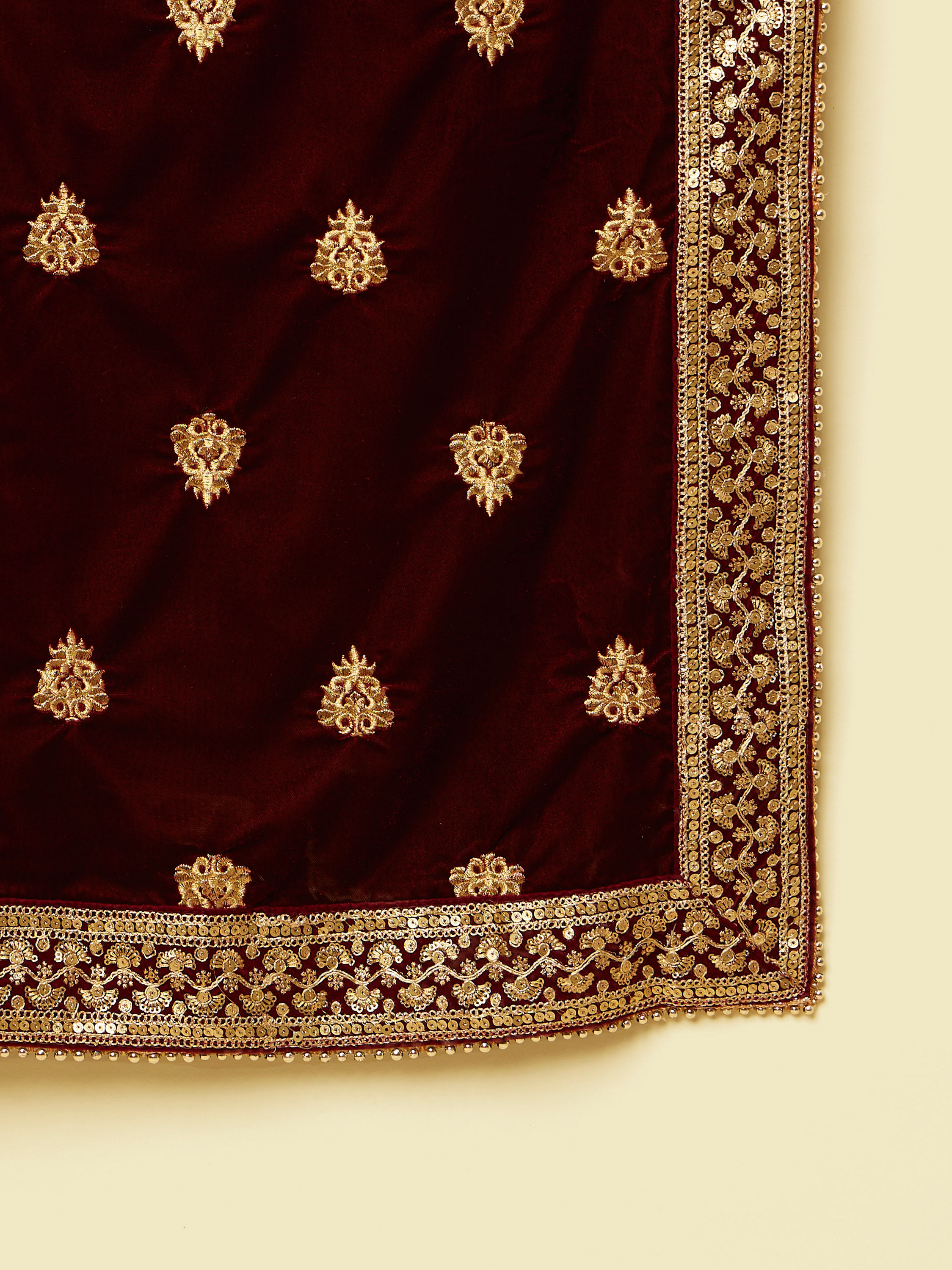 Manyavar Men Maroon Mellifluous Velvet Dupatta