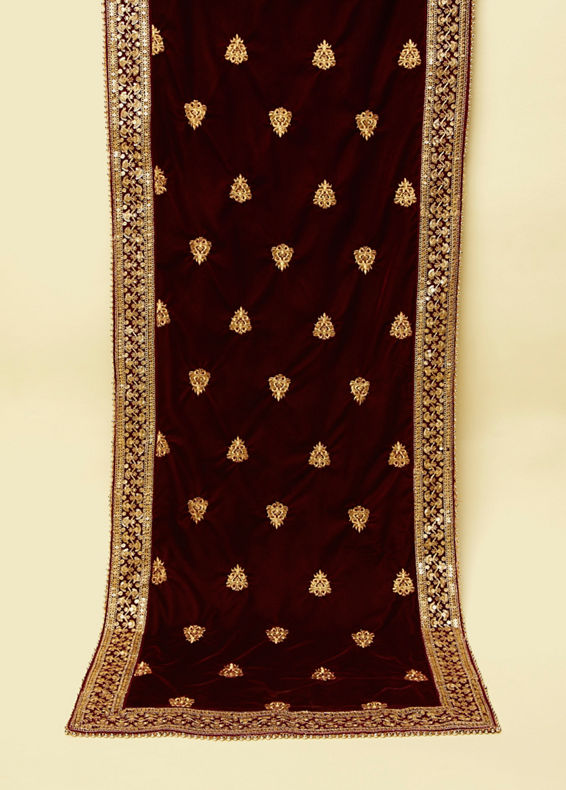 Manyavar Men Maroon Mellifluous Velvet Dupatta