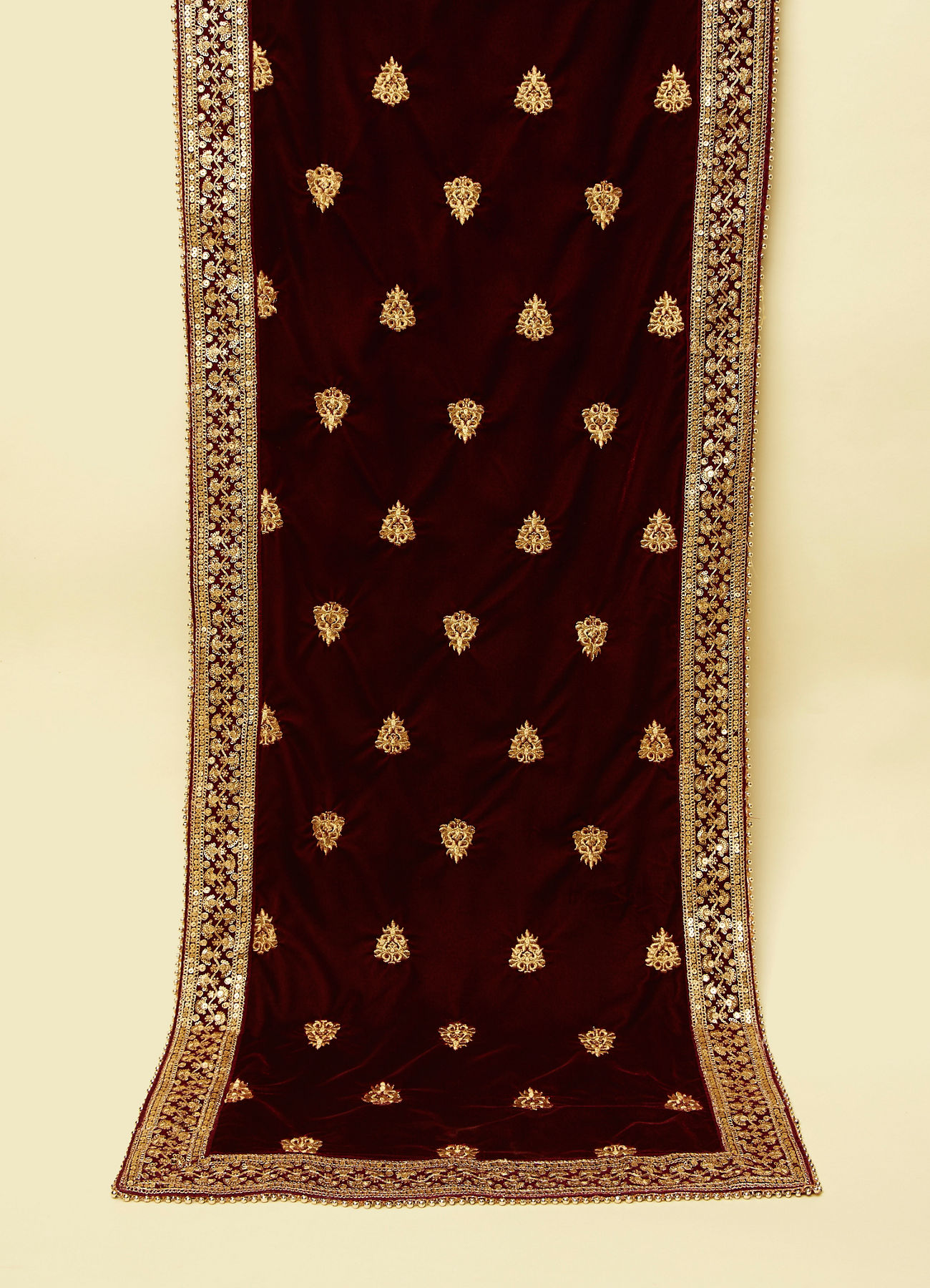 Manyavar Men Maroon Mellifluous Velvet Dupatta