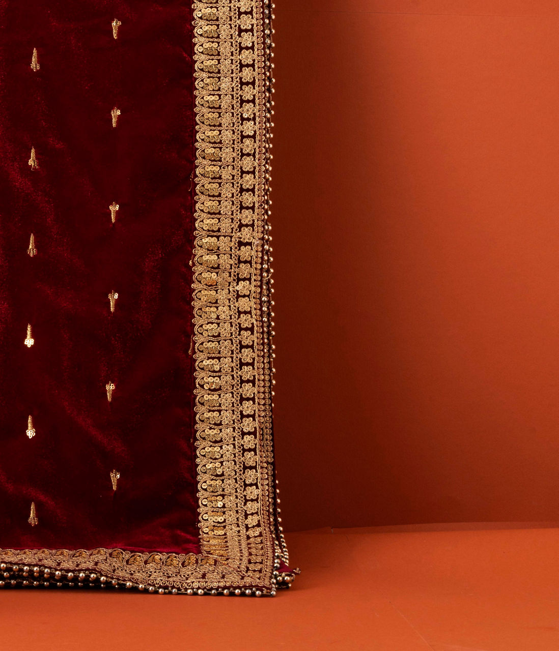 Manyavar Men Royal Red Velvet Dupatta