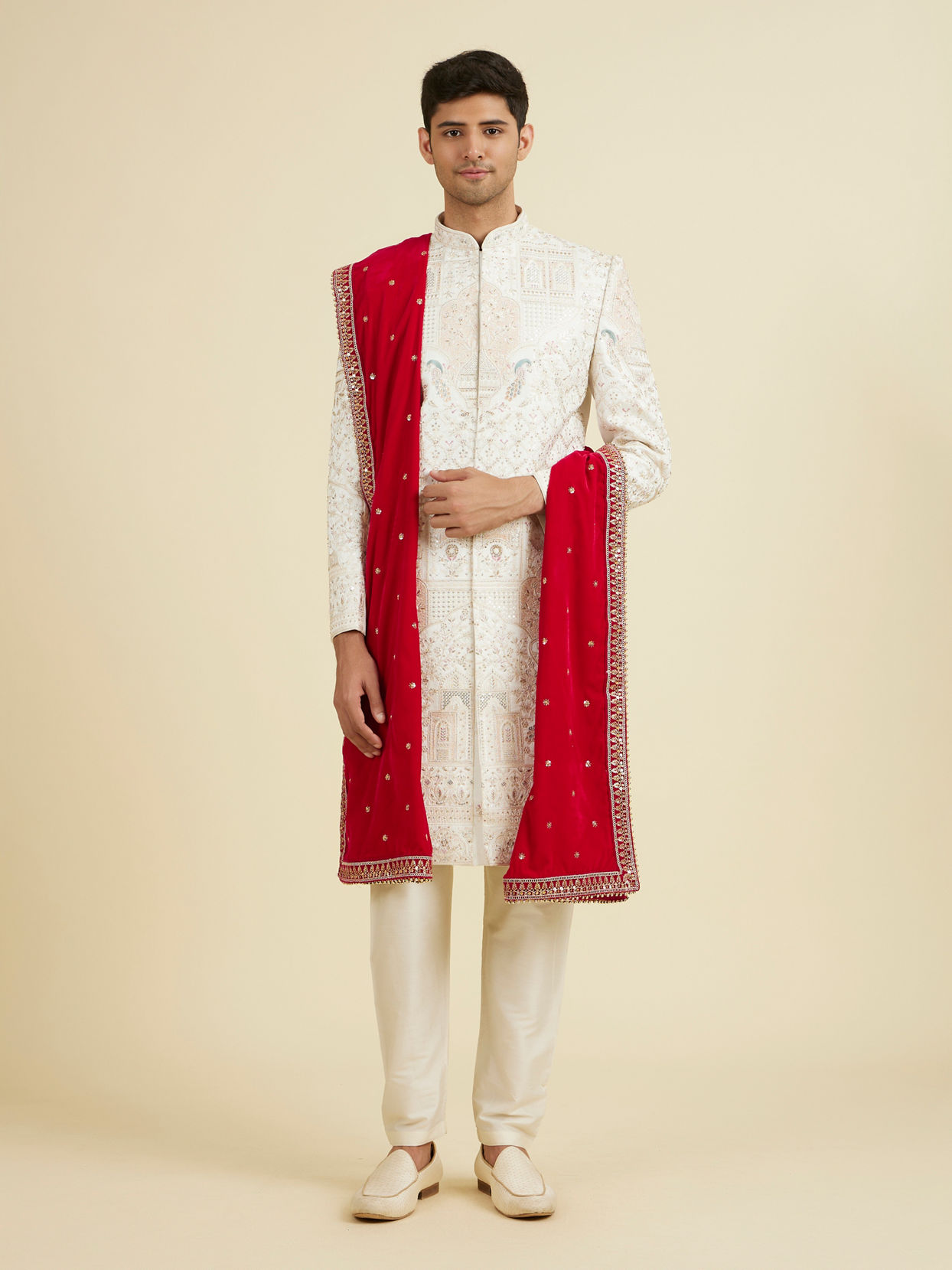 Manyavar Men Gleaming Rani Pink Velvet Dupatta