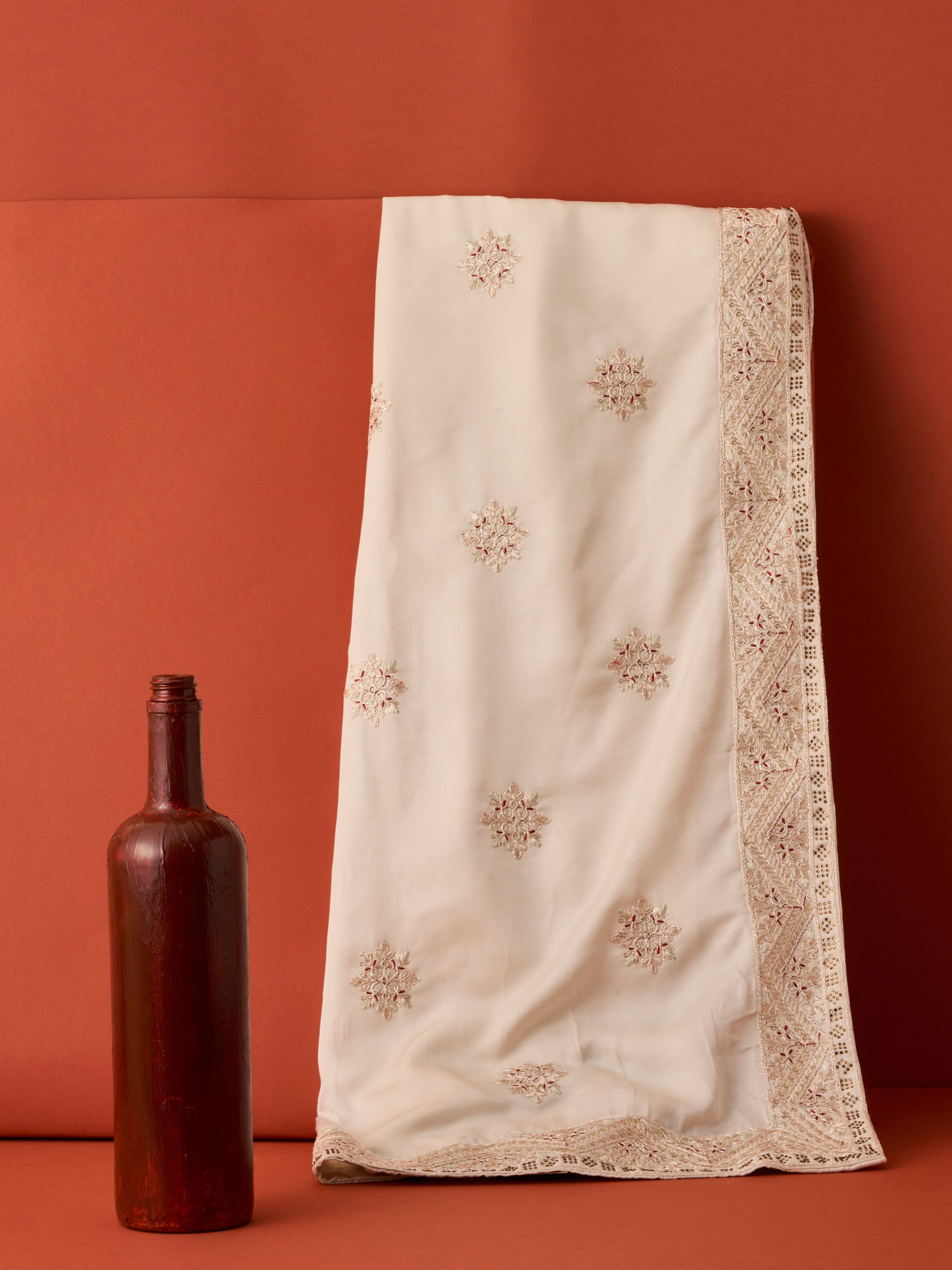 Manyavar Men Beige Cream Floral Embroidered Dupatta