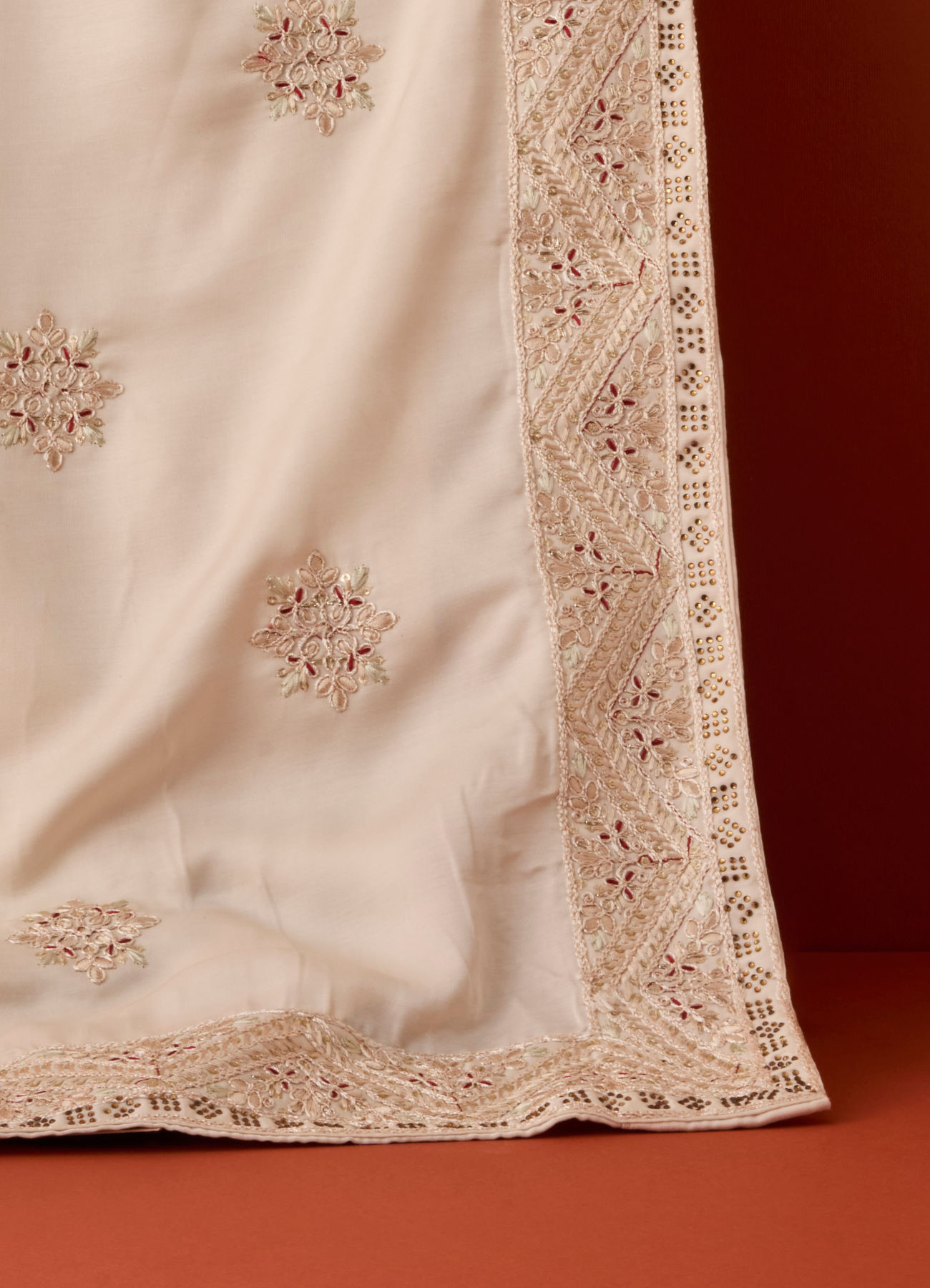 Manyavar Men Beige Cream Floral Embroidered Dupatta