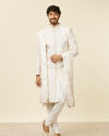 alt message - Manyavar Men Beige Cream Floral Embroidered Dupatta image number 2