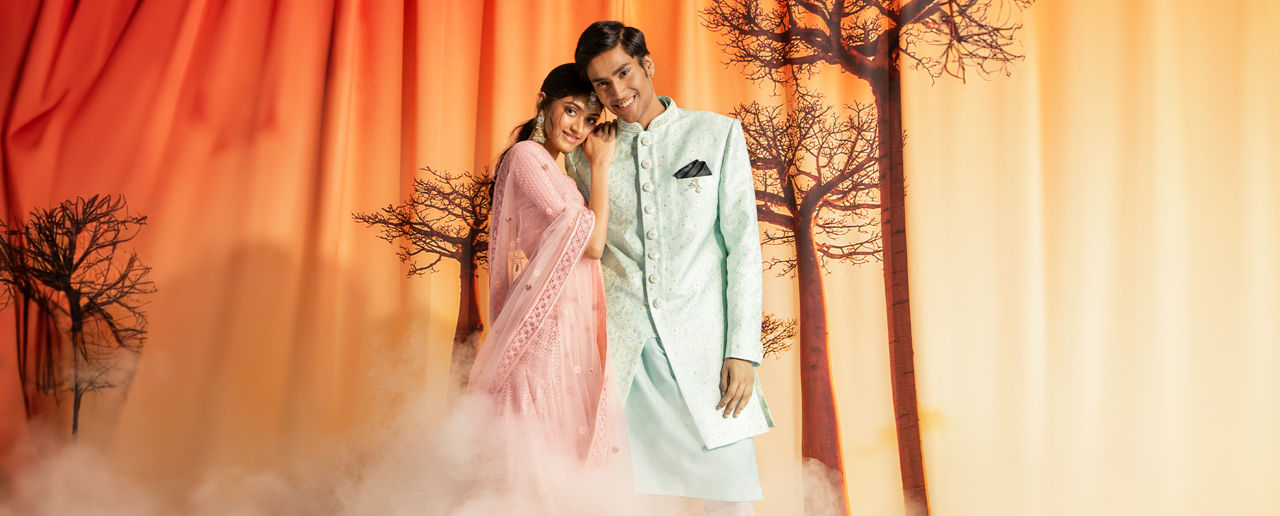 Manyavar couple dress hotsell