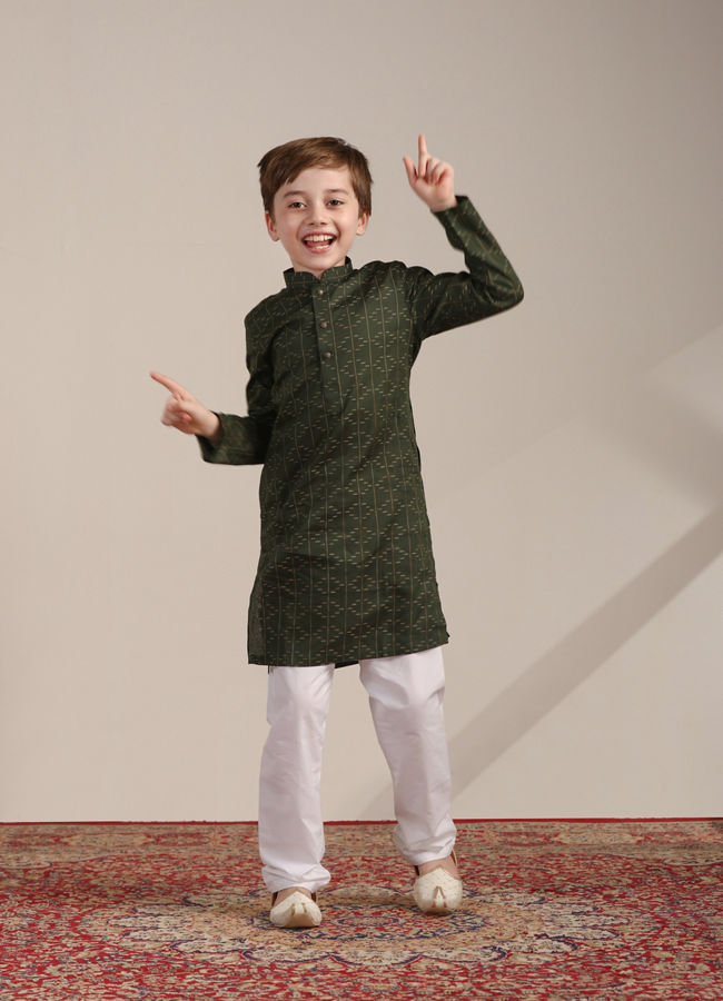 Manyavar Boys Boys Summer Green Self Patterned Kurta Set