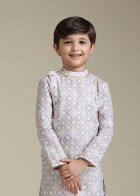 alt message - Manyavar Boys Boys Warm White Square Print Angrakha Kurta Set image number 0