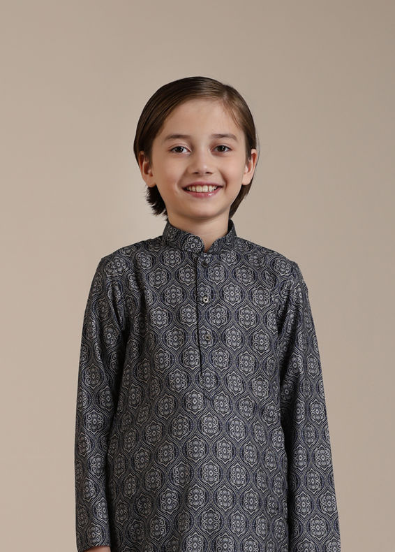 Manyavar Boys Boys Dark Blue Medallion Jaal Patterned Kurta set