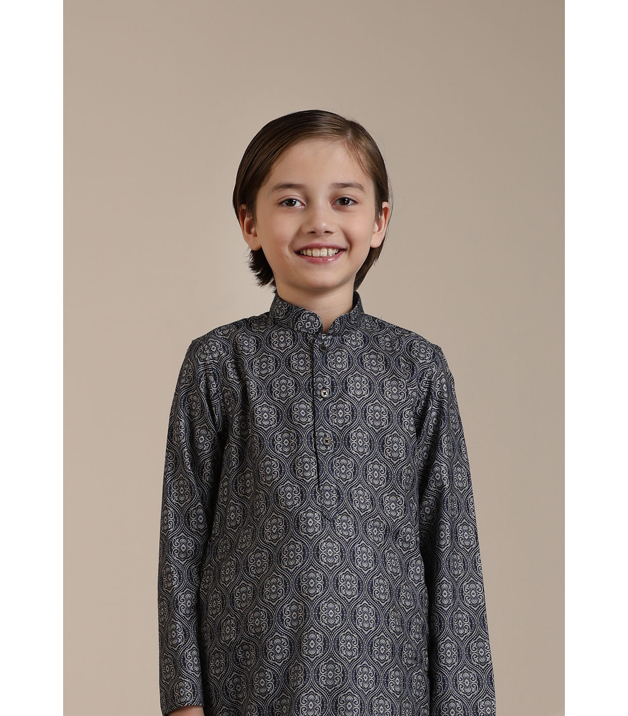 alt message - Manyavar Boys Boys Dark Blue Medallion Jaal Patterned Kurta set image number 0