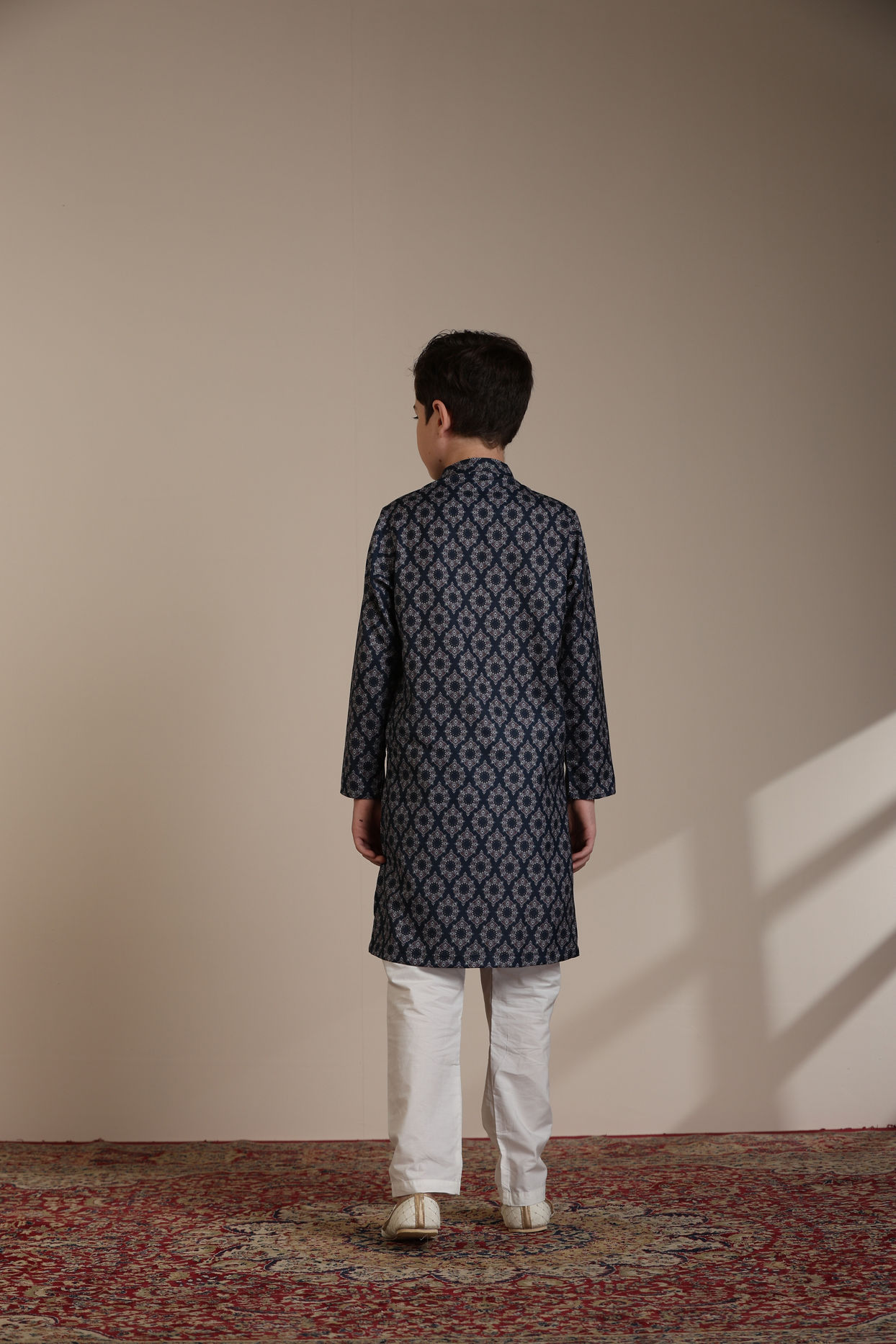 Manyavar Boys Boys Dark Blue Jaal and Medallion Patterned Kurta Set