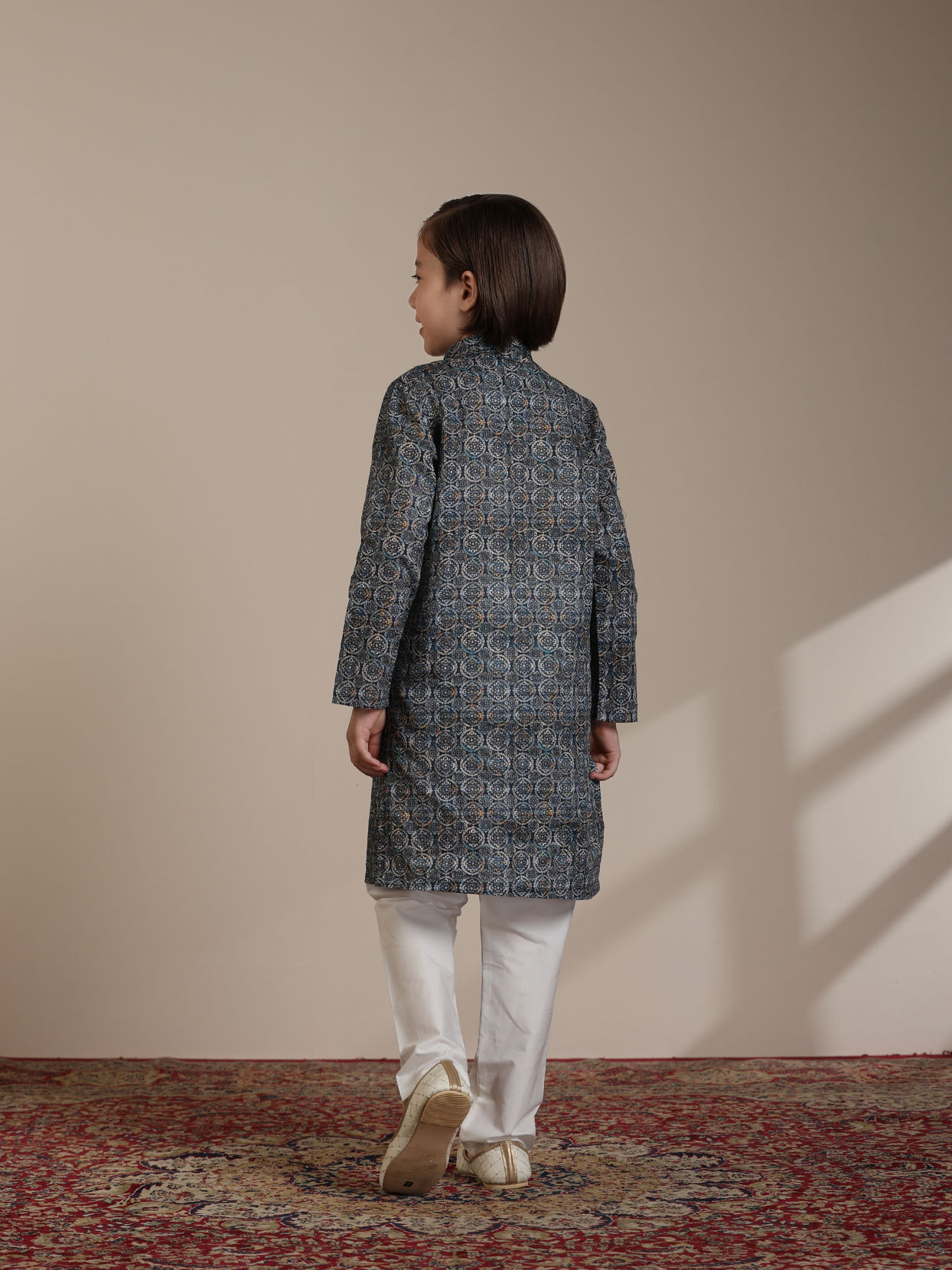 Manyavar Boys Boys Dark Blue Abstract Printed Kurta Set