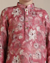 alt message - Manyavar Boys Boys Coral Pink Floral Patterned Kurta Set image number 1