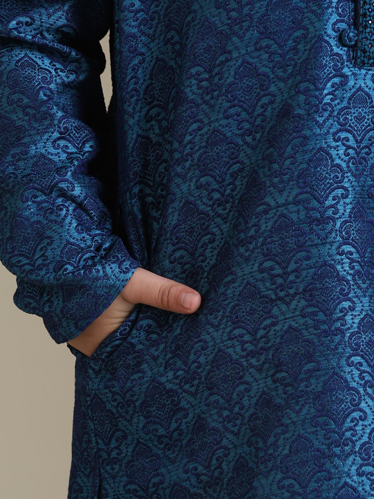 Manyavar Boys Boys Blue Embroidered Kurta Set