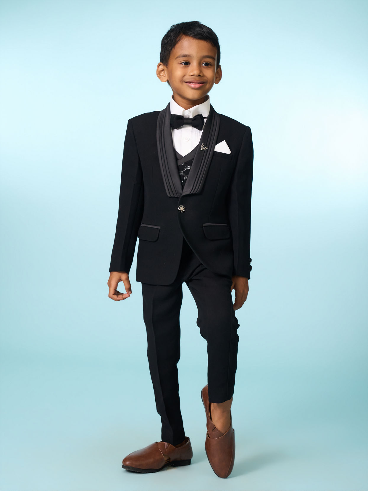 Manyavar Boys Stylish Black Ensemble Suit Set