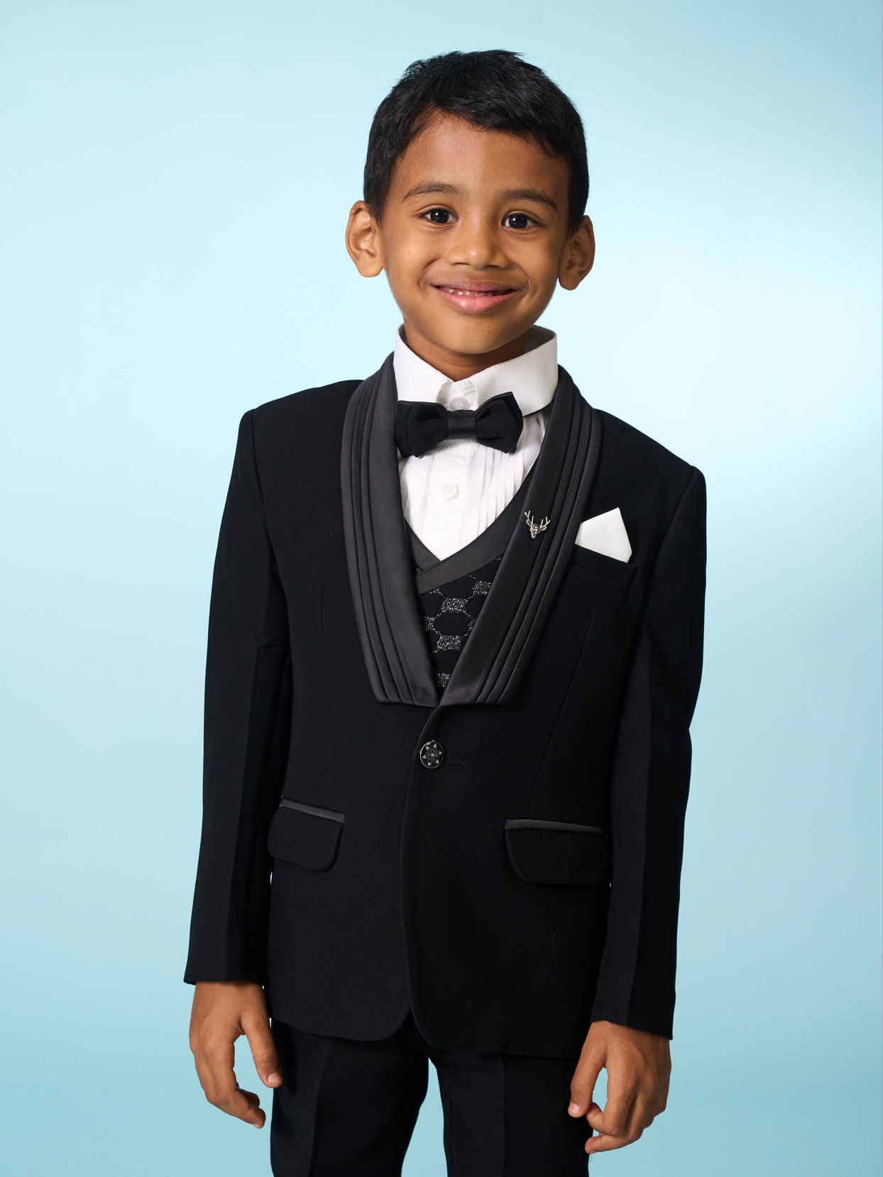 Manyavar Boys Stylish Black Ensemble Suit Set
