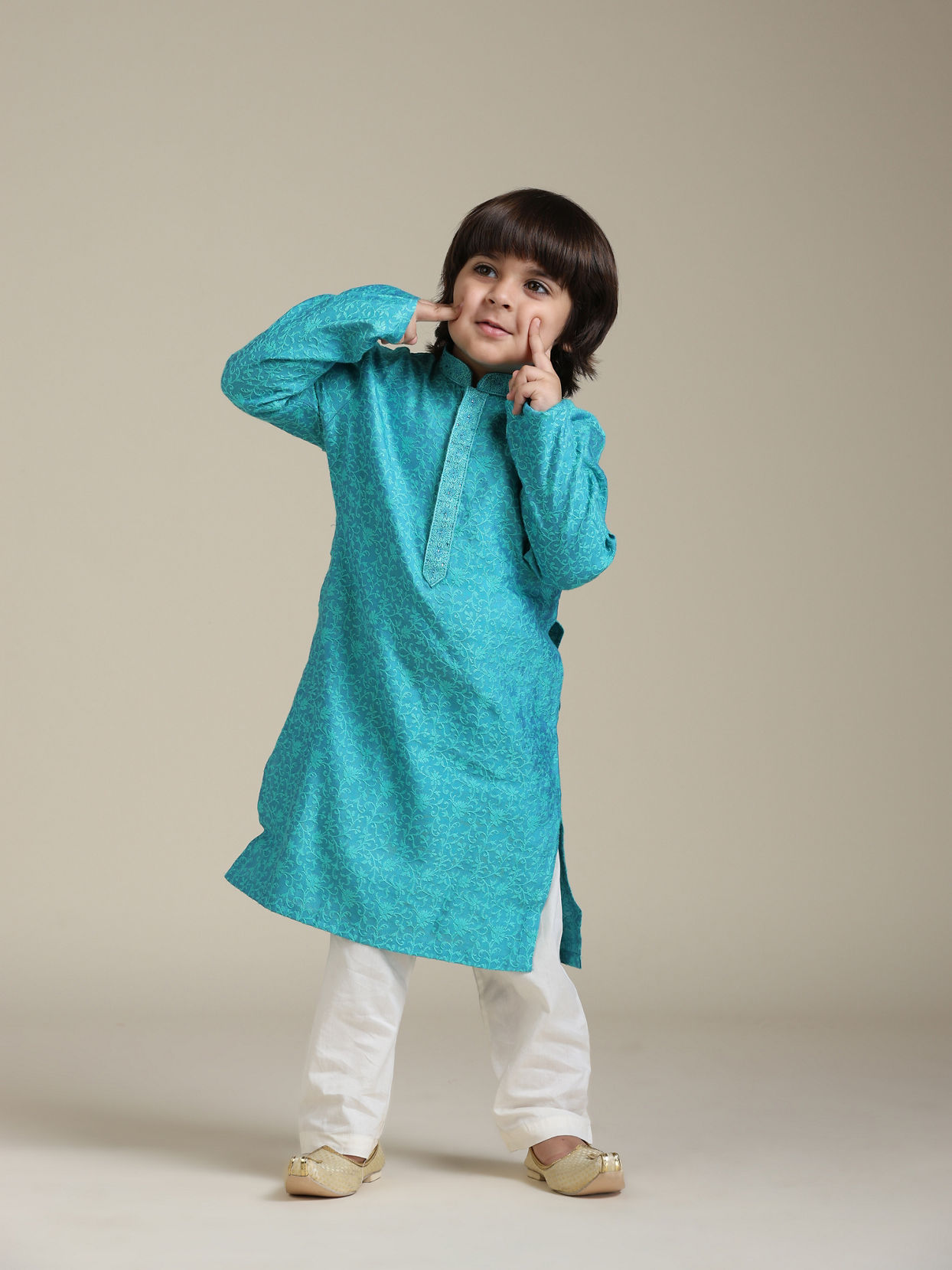 Manyavar Boys Boys Turquoise Blue Jacquard Kurta Set with Bel Buti Pattern