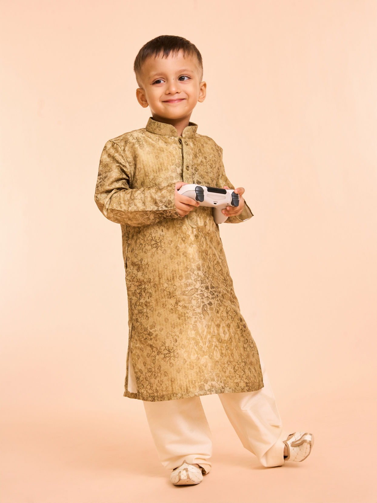 Manyavar Boys Emerald Elegance Kurta Pajama