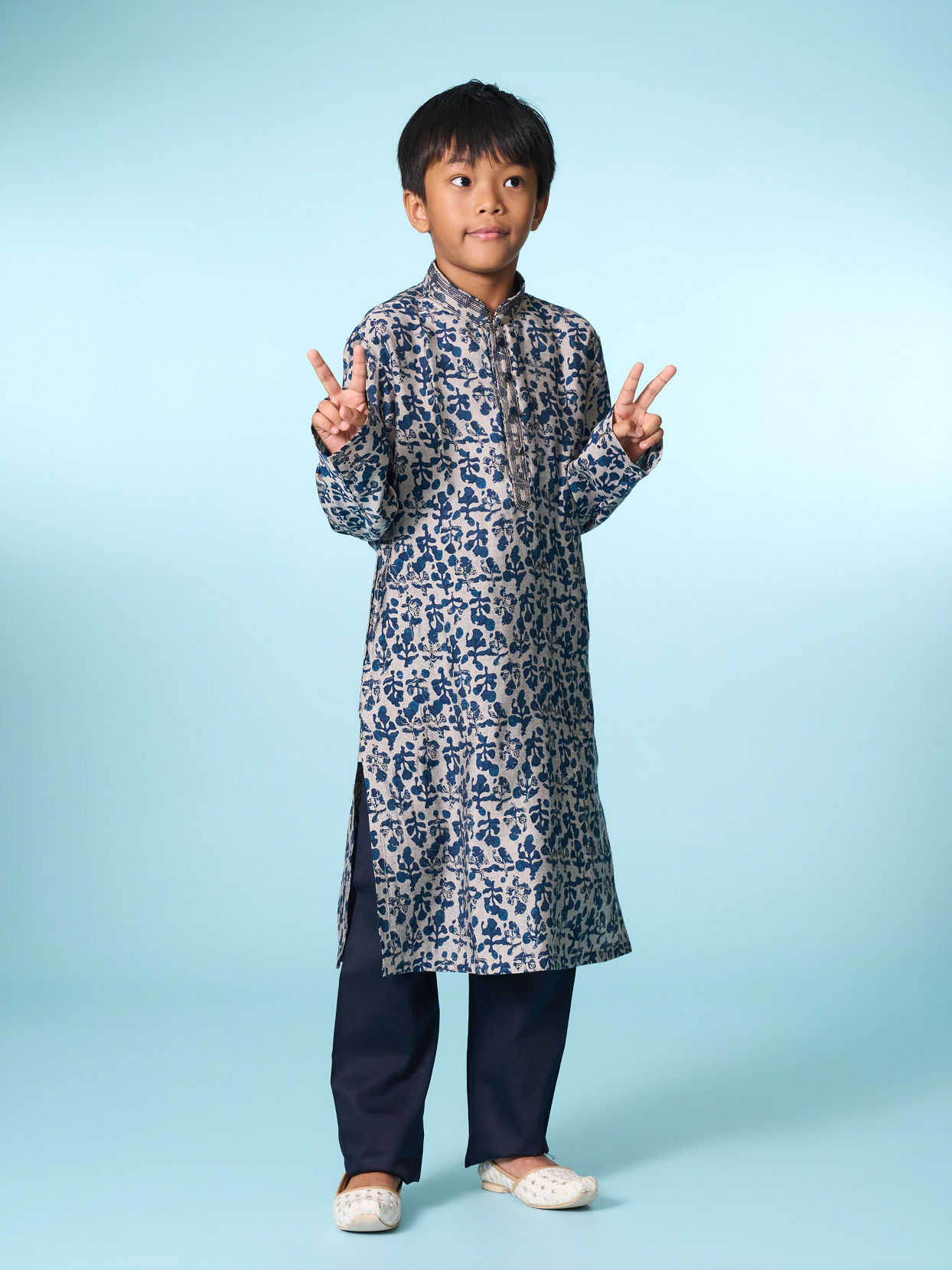 Manyavar Boys Elegant Blue Kurta Pajama Set