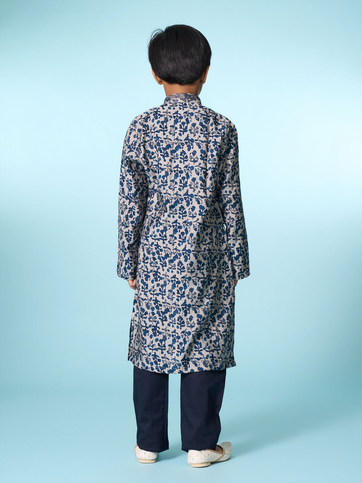 Manyavar Boys Elegant Blue Kurta Pajama Set