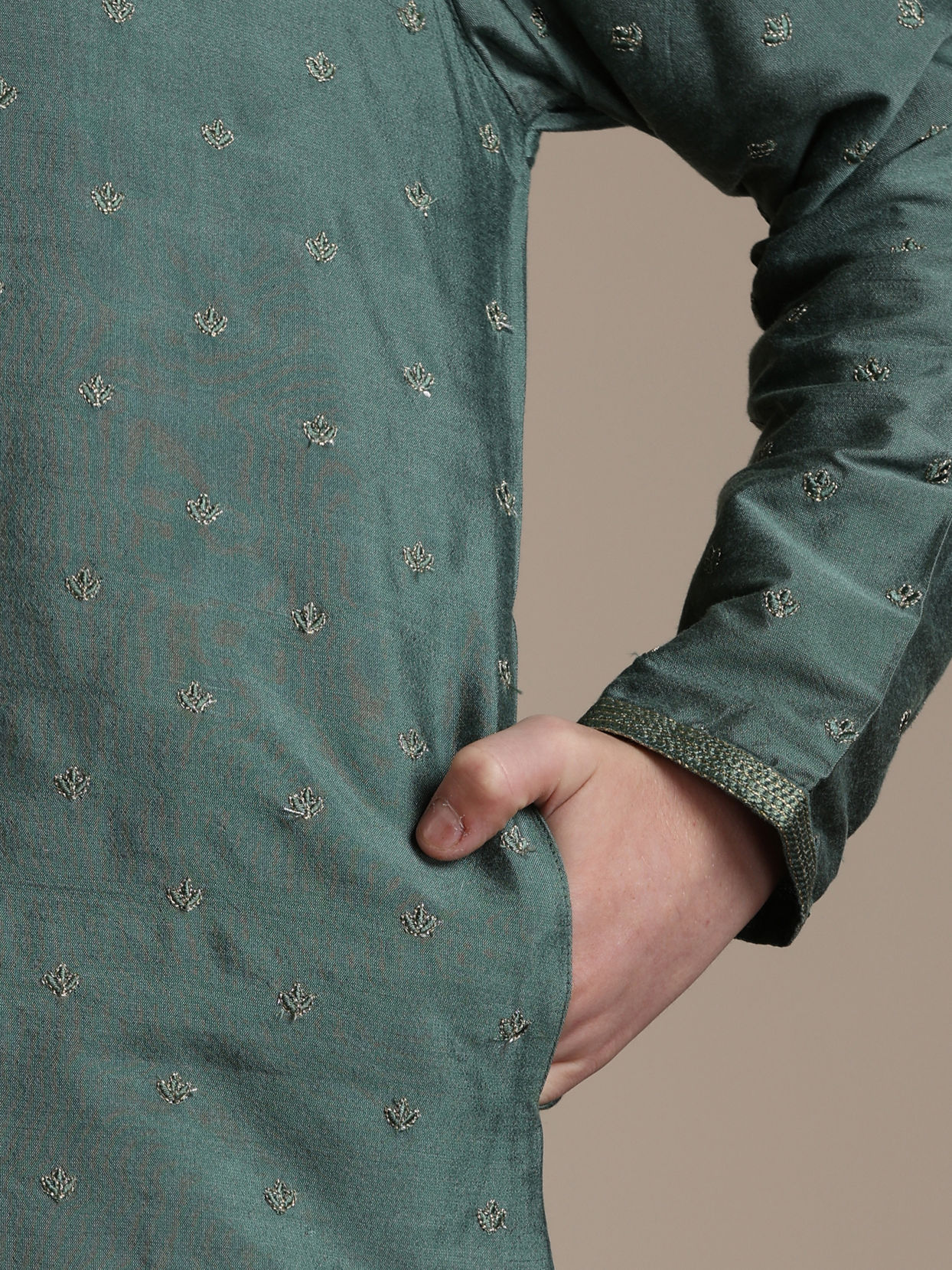 Manyavar Boys Boys Olive Green Buta Patterned Kurta Set
