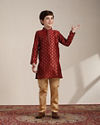 alt message - Manyavar Boys Boys Aurora Red Buta Printed Kurta Set image number 2