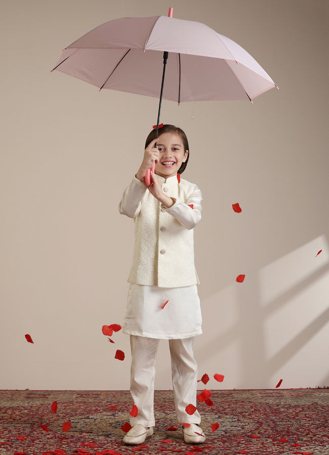 Manyavar Boys Boys Cream Warm White Self Patterned Jacket Set