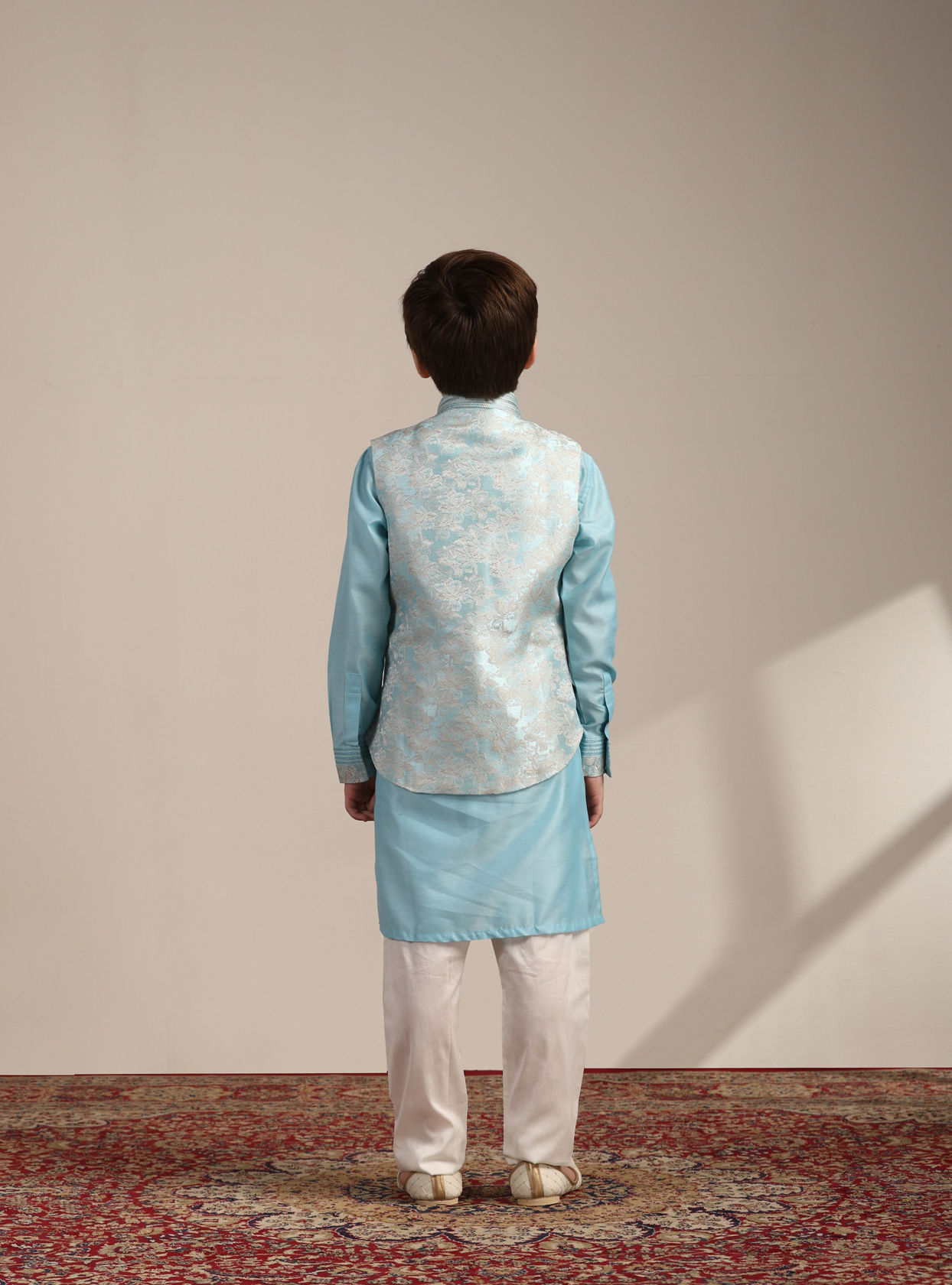 Boys Aquamarine Blue FLoral Patterned Kurta Jacket Set image number 5