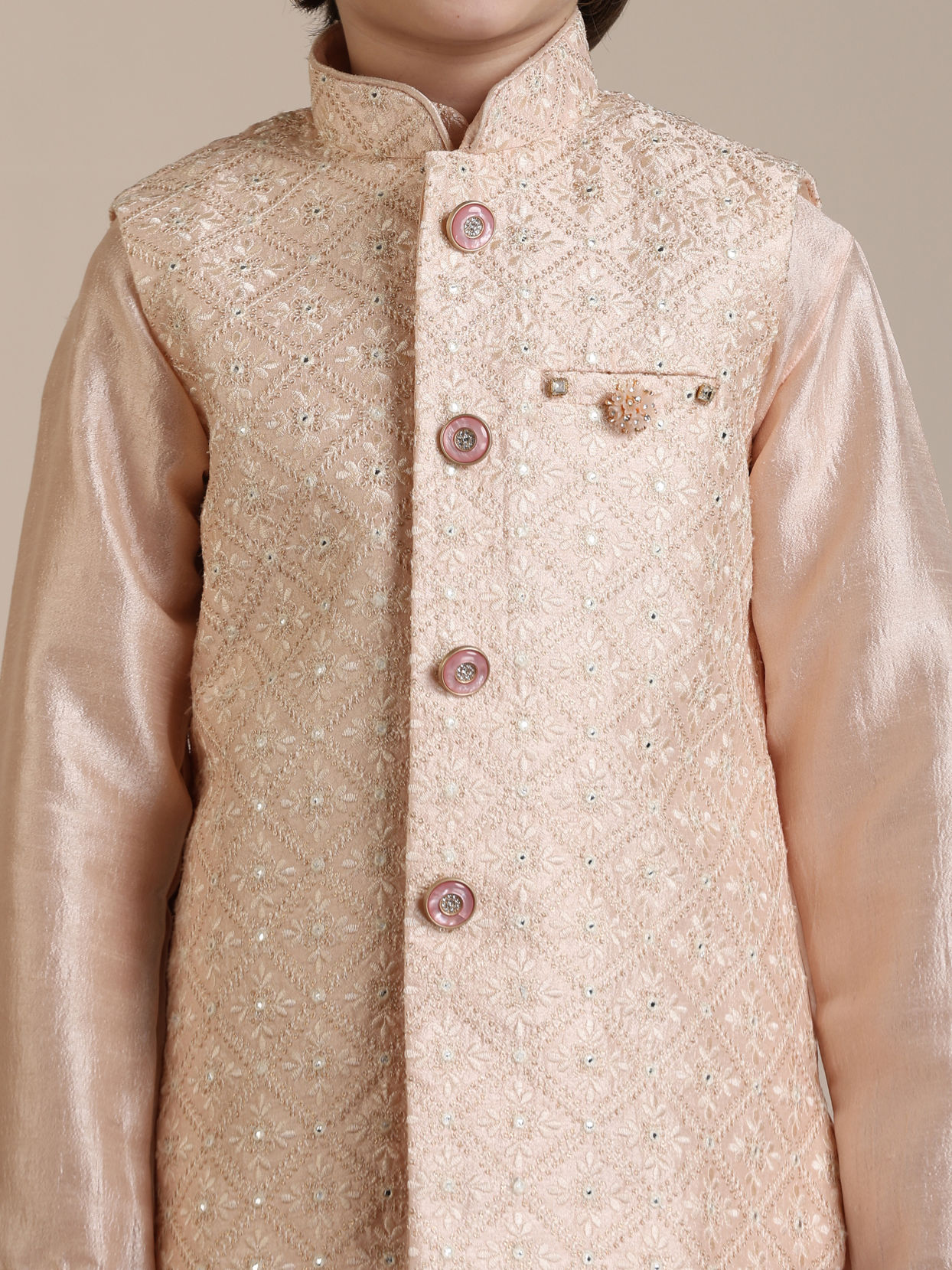 alt message - Manyavar Boys Boys Peach Diamond Patterned Jacket Set with Mirror work image number 1