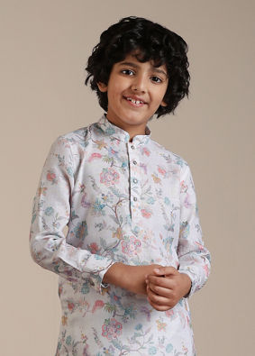 alt message - Manyavar Boys Boys Warm White Floral Printed Kurta Set image number 0