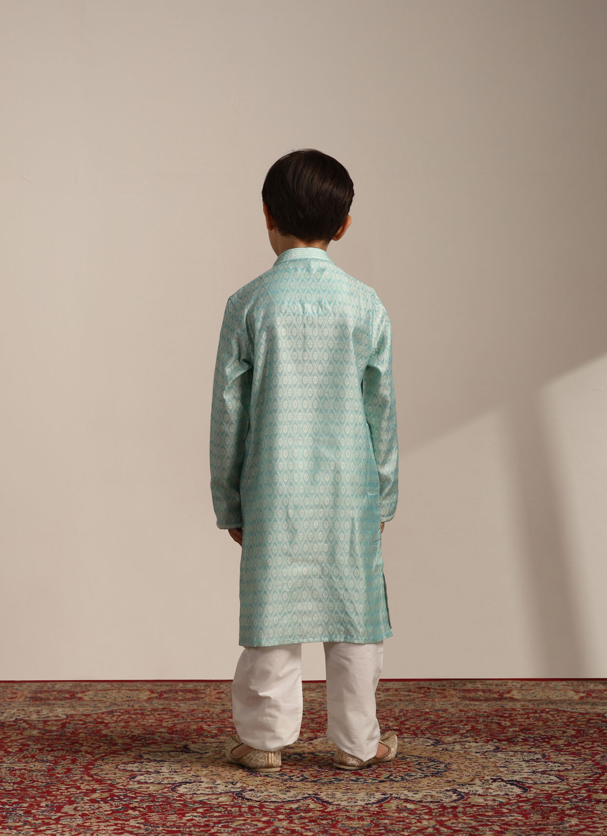 Boys Sky Blue Petal Printed Kurta Set image number 5