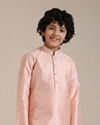 alt message - Manyavar Boys Boys Peach Jaal Patterned Kurta Set image number 0