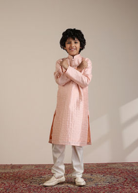 Manyavar Boys Boys Peach Jaal Patterned Kurta Set image number 2