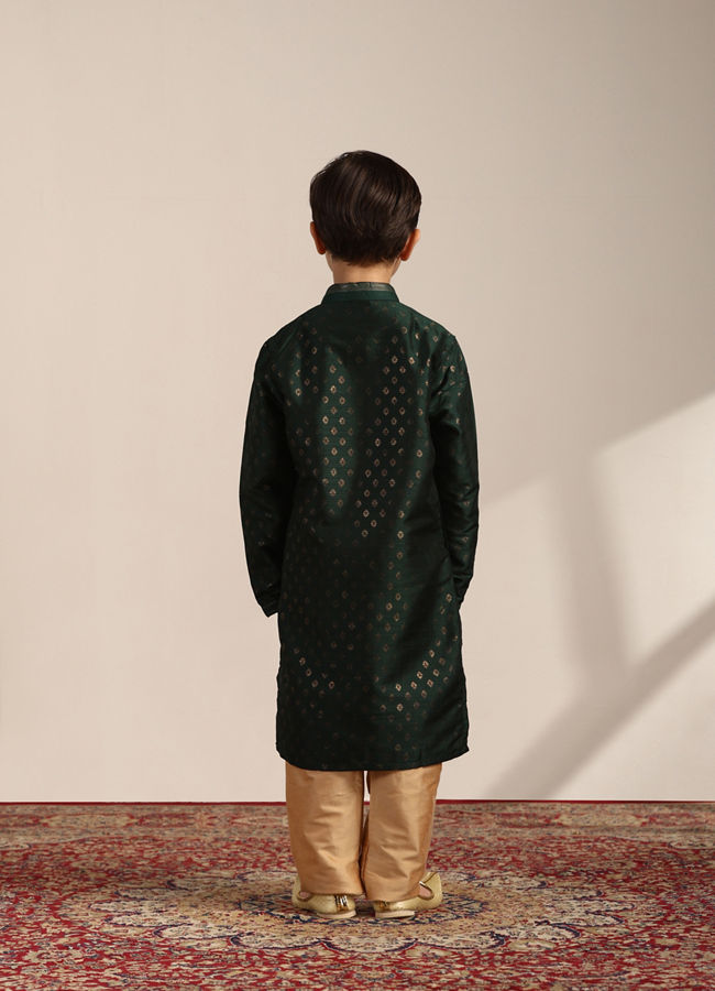 Boys Forest Green Buta Printed Kurta Set image number 4