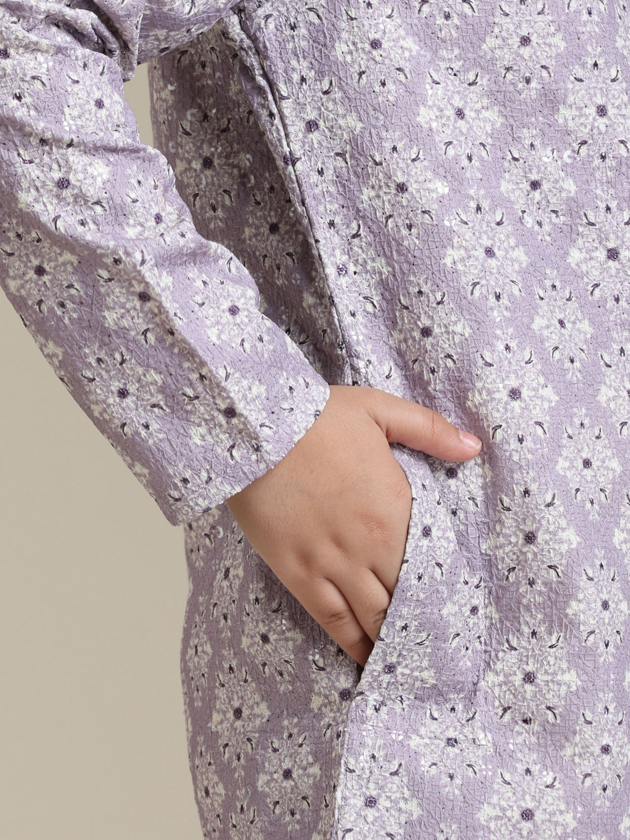 Manyavar Boys Boys Soft Lilac Chikankari Inspired Jaal Patterned Kurta Set