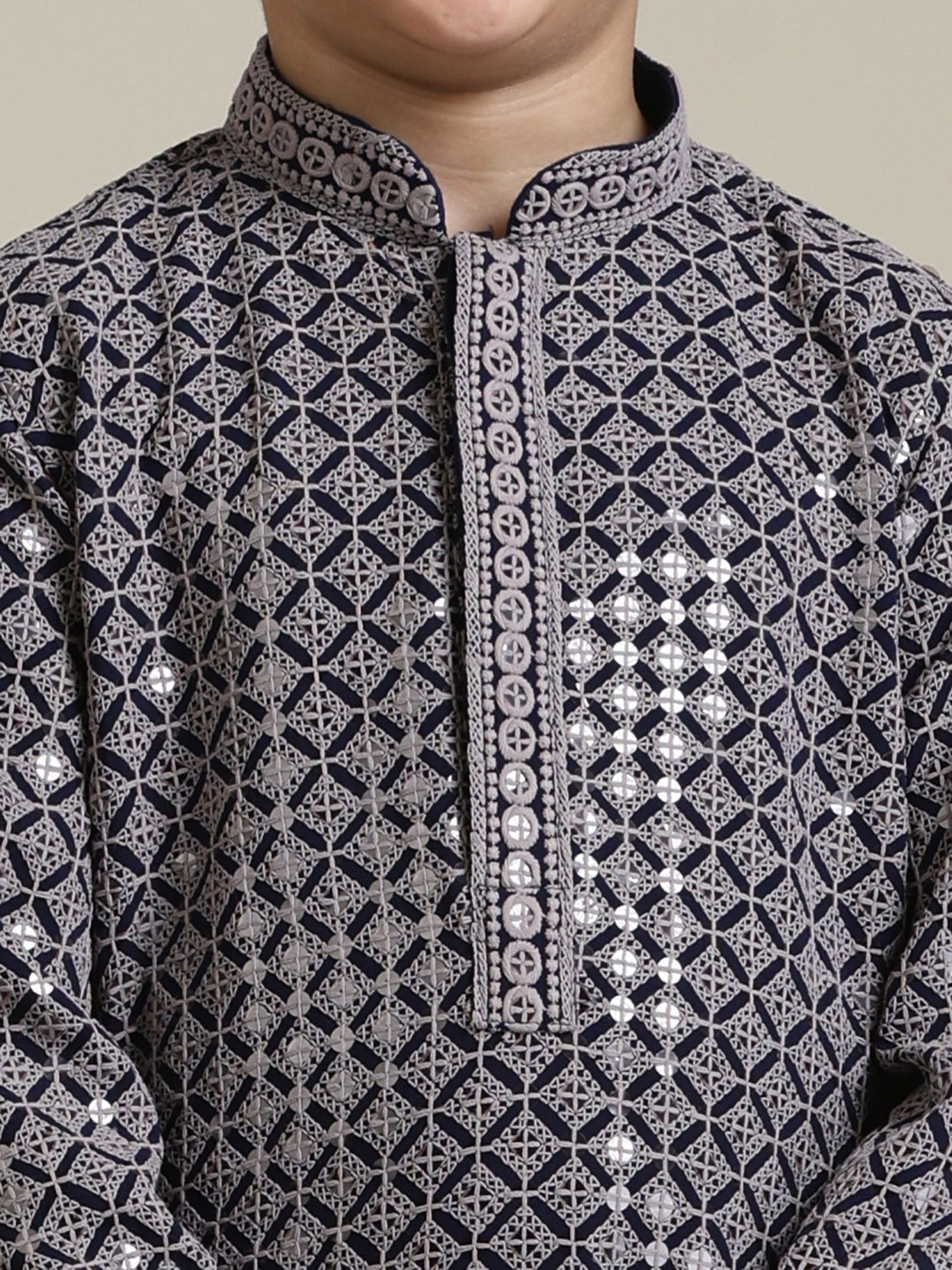 alt message - Manyavar Boys Boys Concrete Grey Harlequin Patterned Kurta Set with Sequin Work image number 1