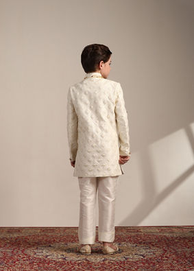 Boys Ivory White Diamond Patterned Angrakha Style Indo Western Set image number 4